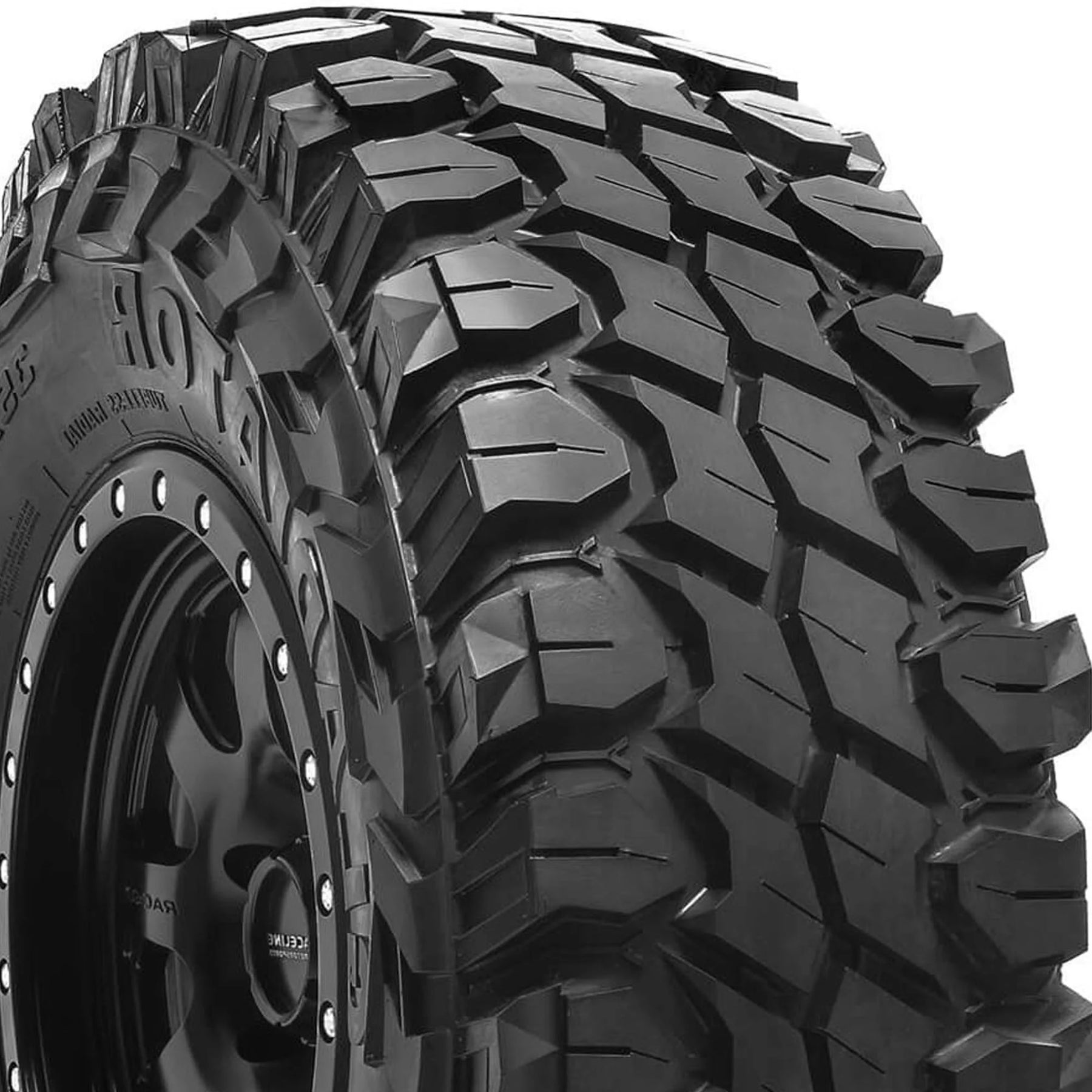 Gladiator X COMP M/T Mud-Terrain LT285/70R17 126/123Q E Light Truck Tire